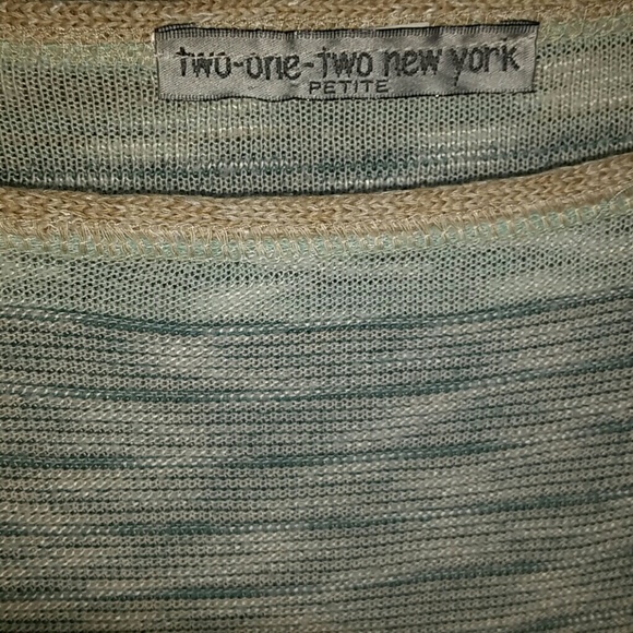 Knit Blouse - Picture 3 of 3